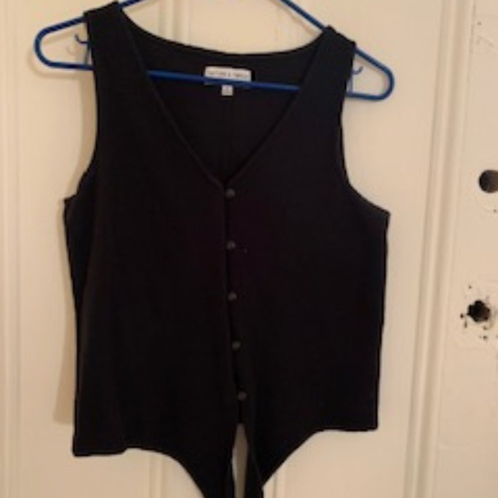 MADEWELL: Black-ribbed button down with tie